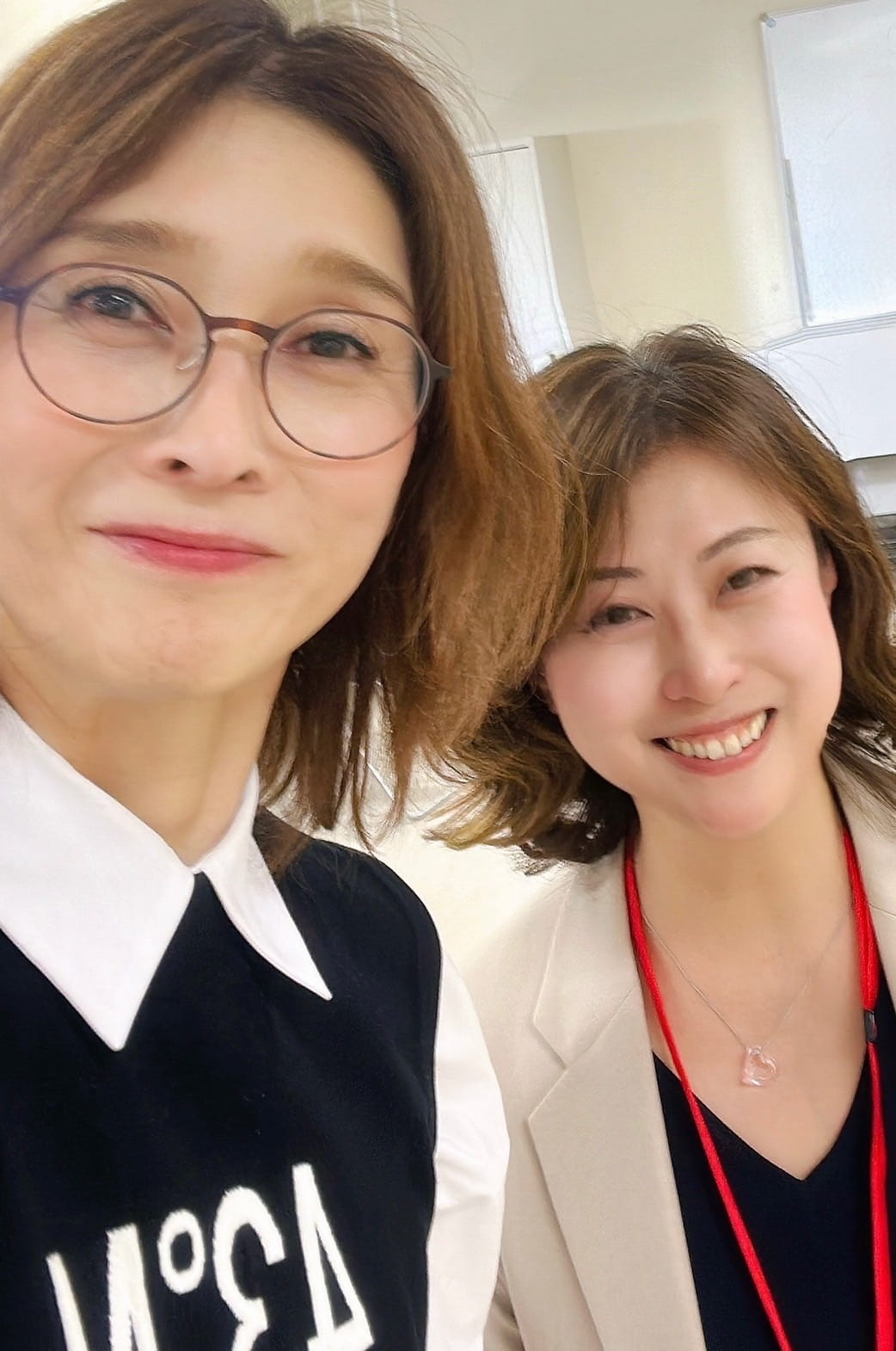 益子直美さんと赤澤代表